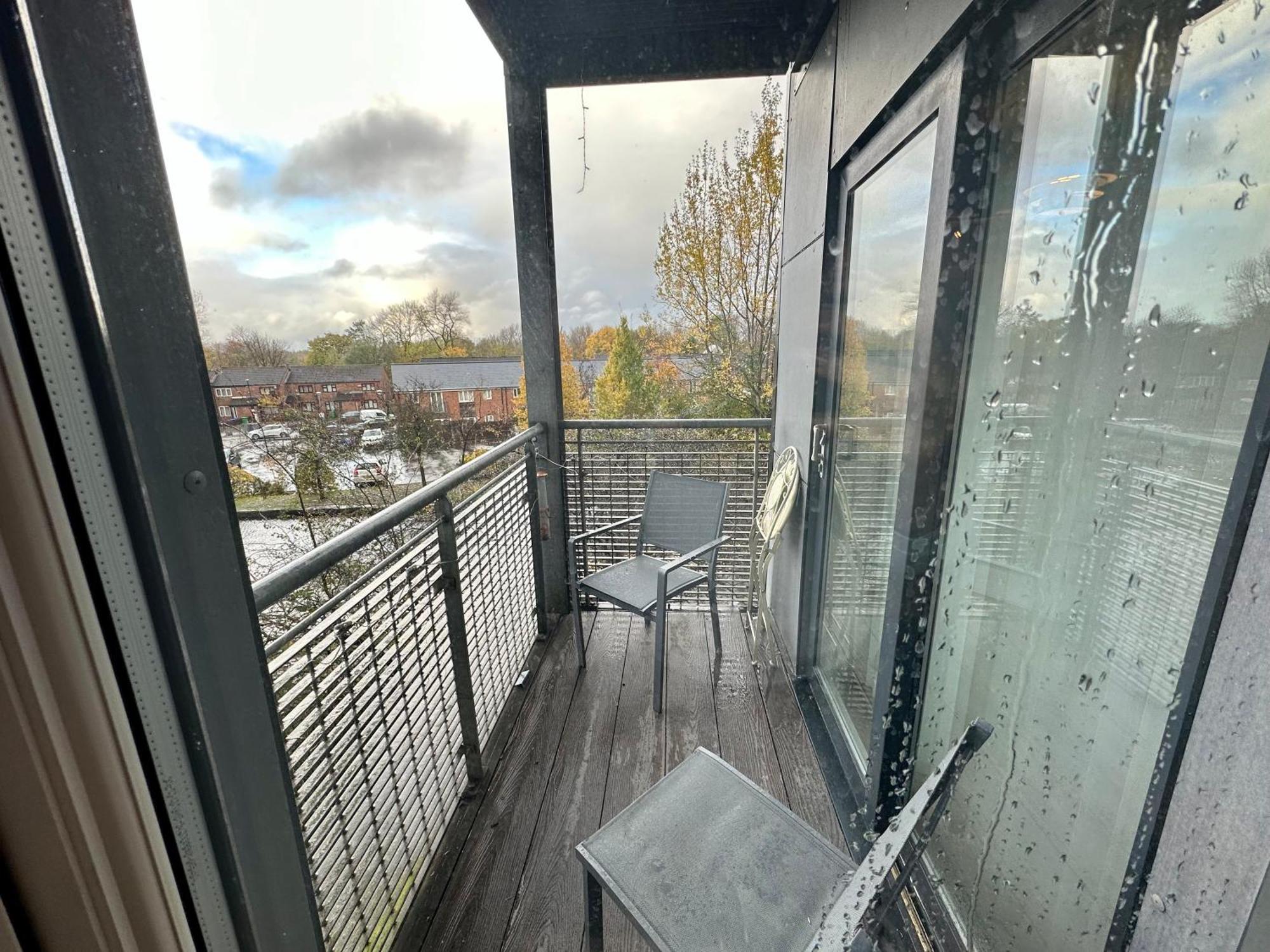 Etihad Fc 2Br Apartment With Water View Manchester Exterior foto